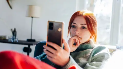 عمليات الاحتيال باستخدام الذكاء الاصطناعي